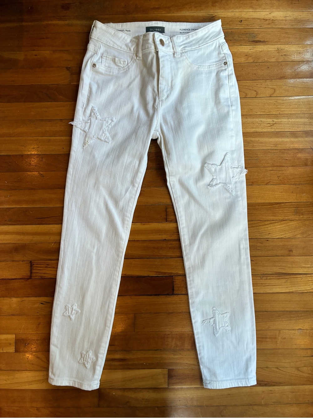 DL1961 Florence Crop Jeans with Star Appliqués Sz 26